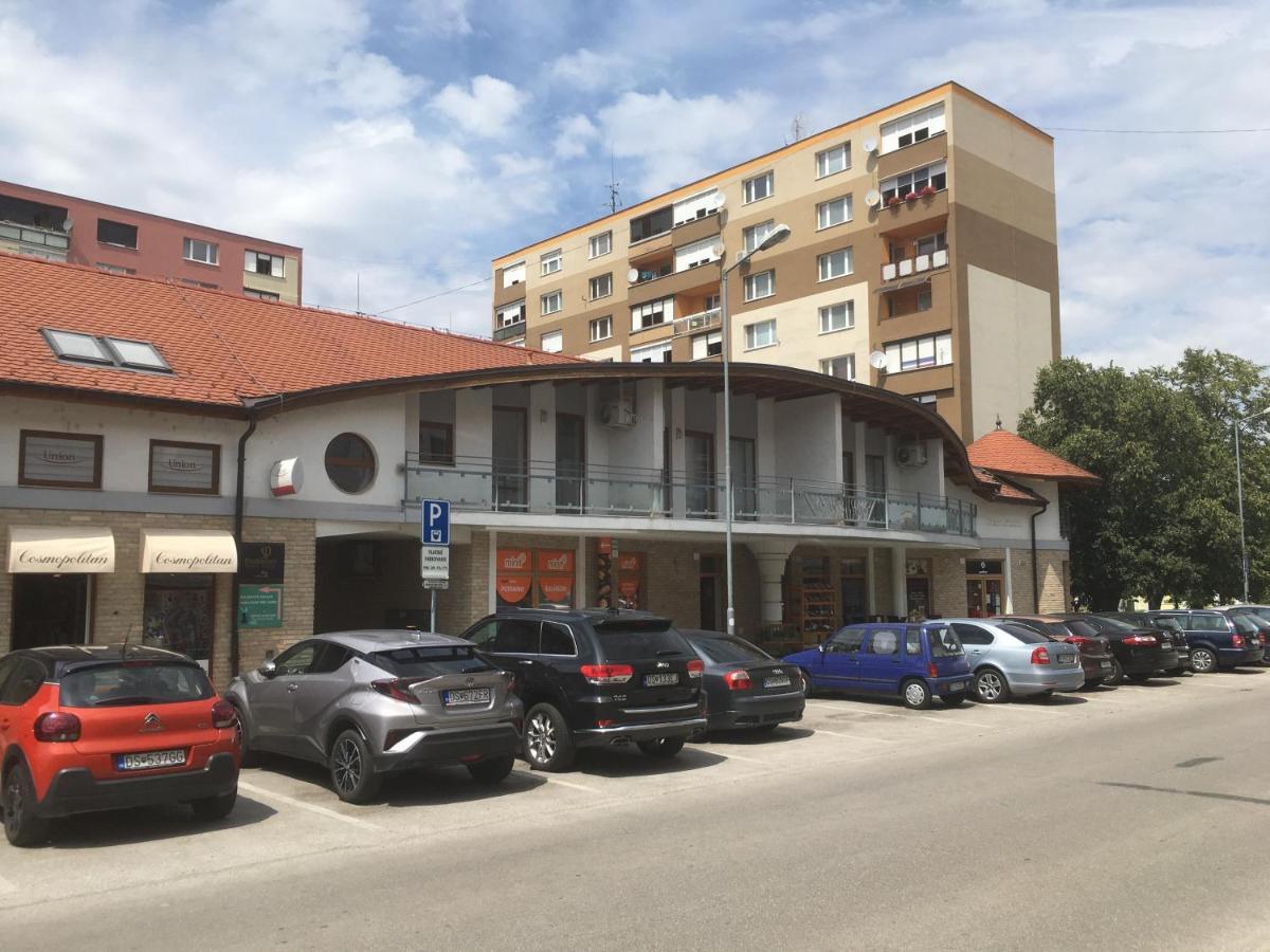 Konde Apartments A Dunajská Streda Εξωτερικό φωτογραφία