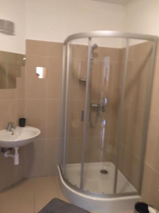 Konde Apartments A Dunajská Streda Εξωτερικό φωτογραφία