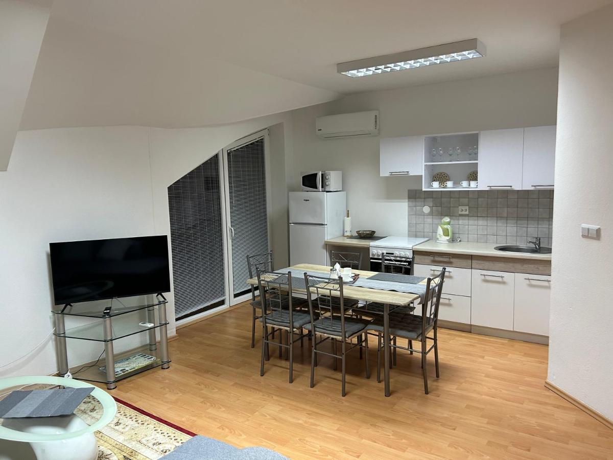 Konde Apartments A Dunajská Streda Εξωτερικό φωτογραφία