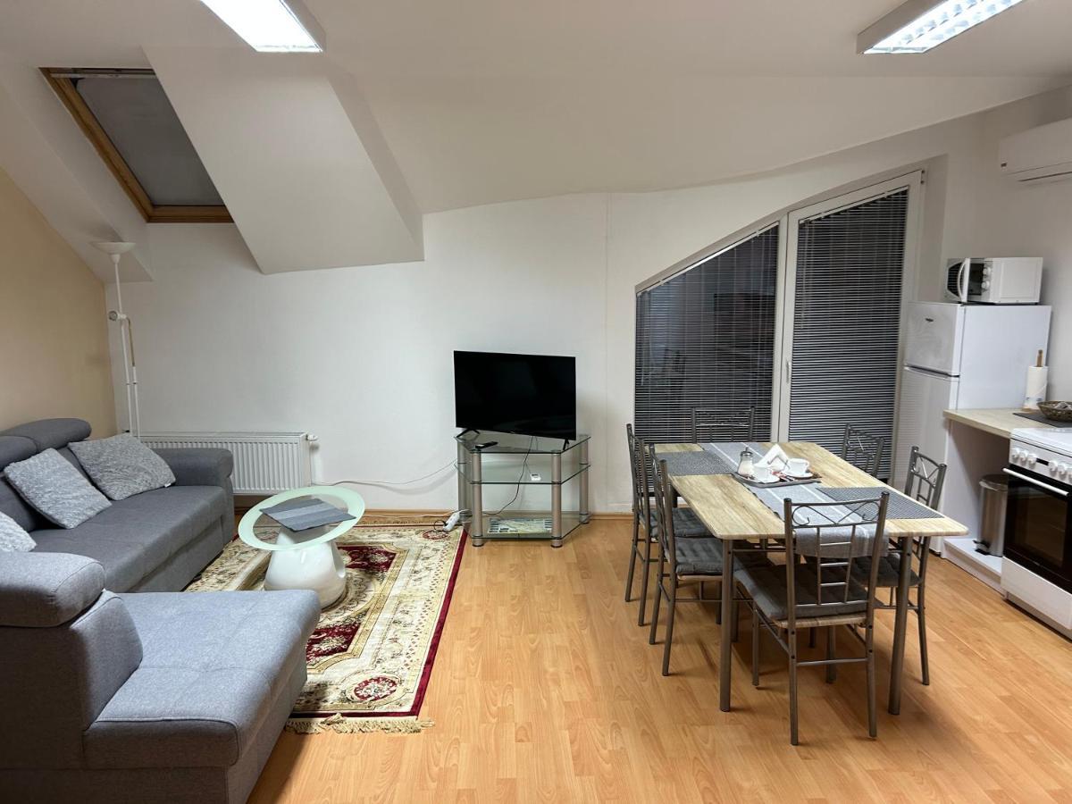 Konde Apartments A Dunajská Streda Εξωτερικό φωτογραφία