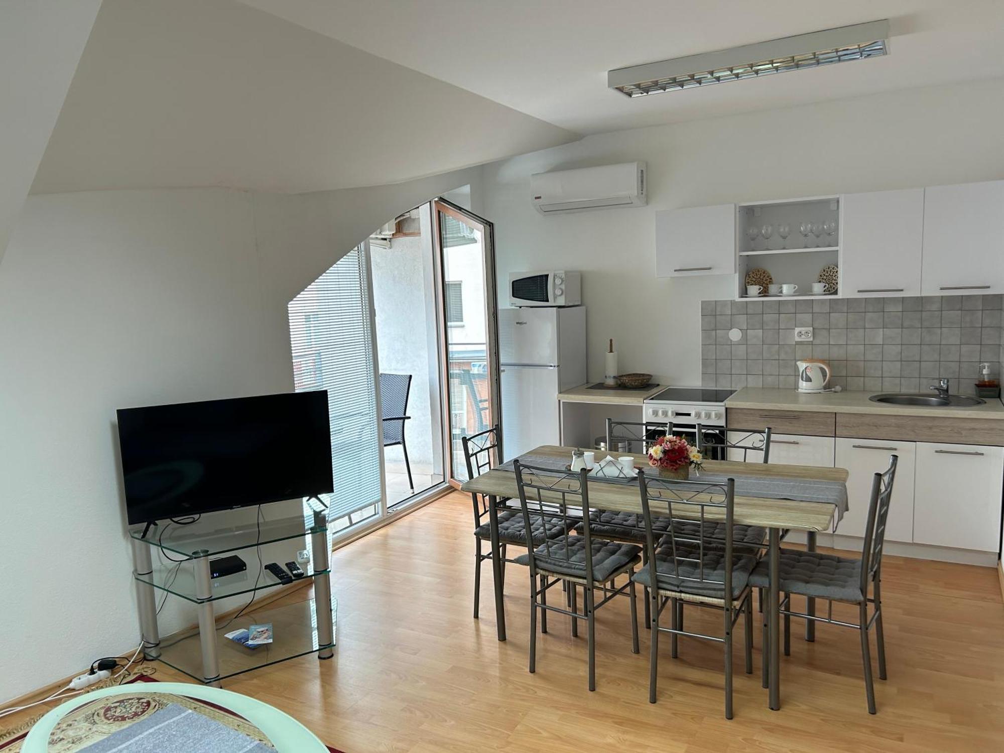 Konde Apartments A Dunajská Streda Εξωτερικό φωτογραφία